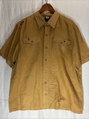 Enyce Men's Short-Sleeve Button-Down Shirt in Tan/Brown